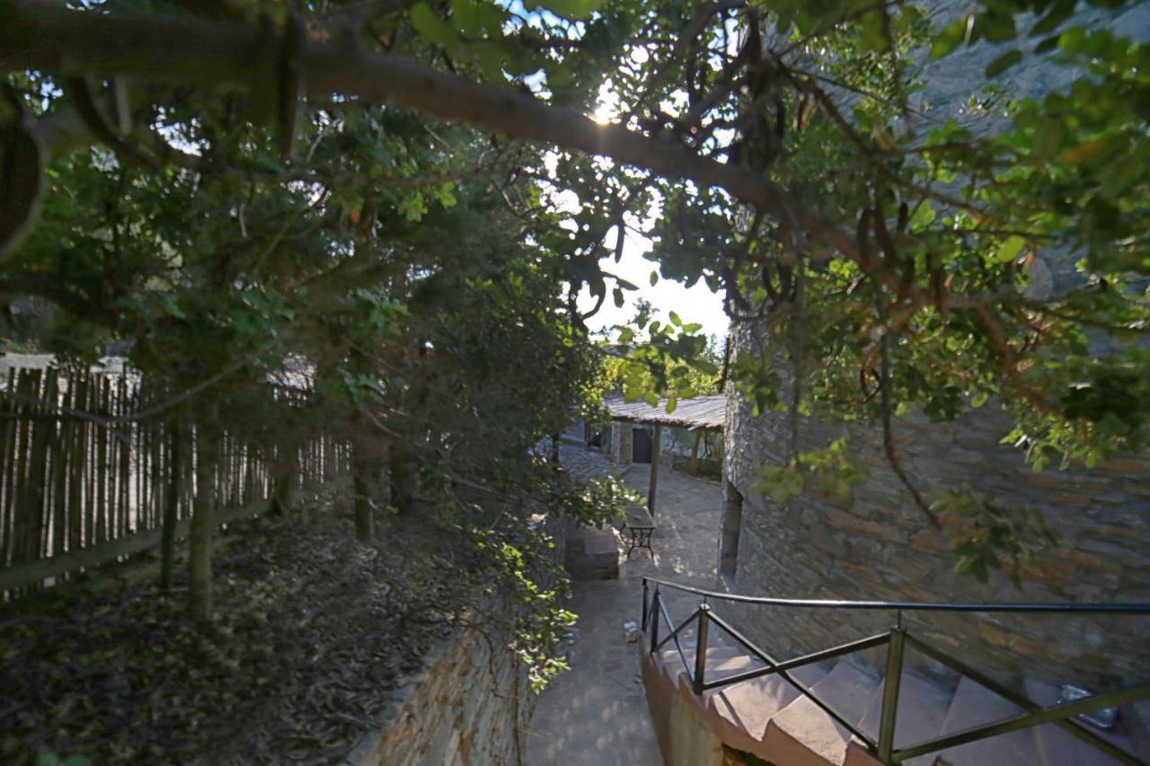 Pyrgos Traditional Village Agios Kirykos  Exterior photo